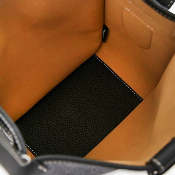 Vasic  Black and Gray Port Mini Wool Bag/Purse NWT in orig packaging! - Picture 6 of 6